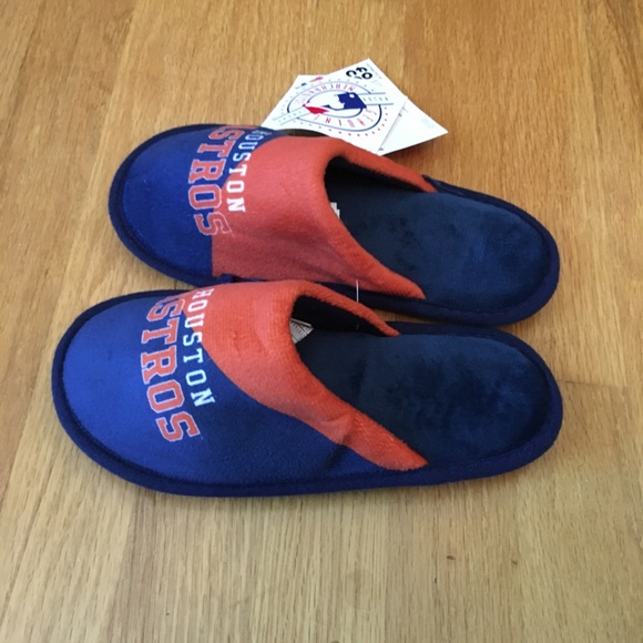 SOLD 🛑 Kids Houston Astros MLB House Slippers - Picture 3 of 8